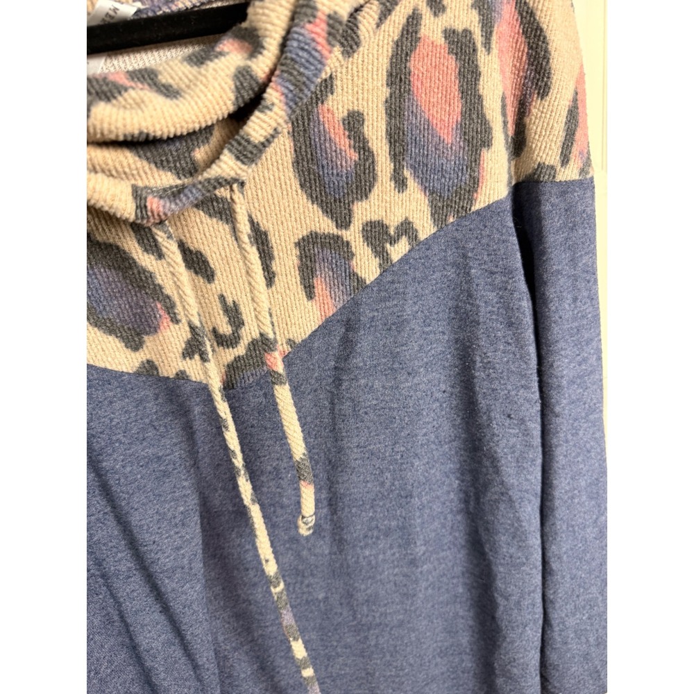 Emerald Women Blue Leopard Colorblock Cowl Neck Waffle Knit Pullover Top Large - Picture 2 of 4